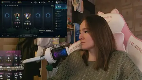 MoonlishSiren webcam model stream image