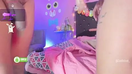 ZoeVelvet webcam model stream image