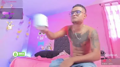 ZoeVelvet webcam model stream image