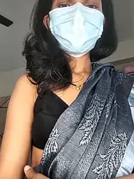 Shivani2002 webcam stripchat model stream image