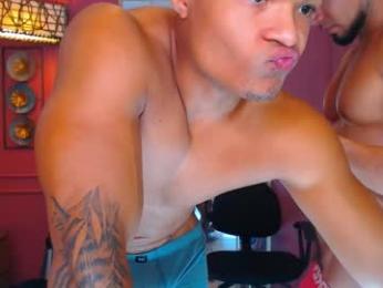 hotcrew_ webcam model stream image