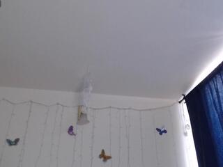 Liss Paris webcam flirt4free model stream image