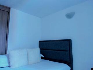 Tatan Uribe webcam model stream image