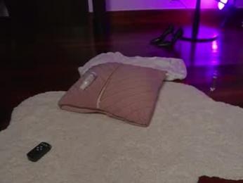 katyerave webcam model stream image