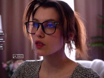 HoneyCherry webcam model stream image