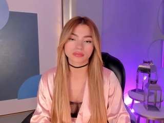 meganwest webcam camsoda model stream image