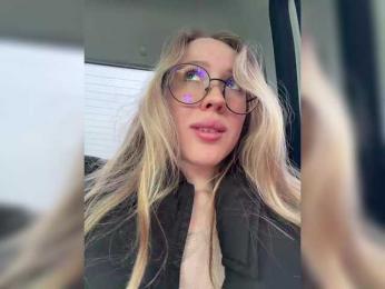 LiiBaby webcam model stream image