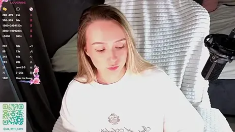 HollisBeckett webcam stripchat model stream image