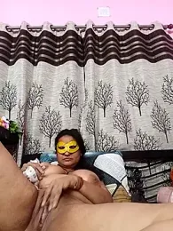 Gullapi webcam stripchat model stream image