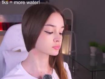 _moonlit_melody_ webcam model stream image