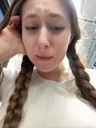 FroggyAnna webcam model stream image