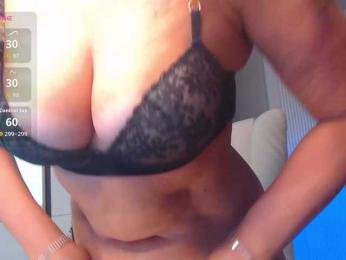 hold-me-tight webcam model stream image