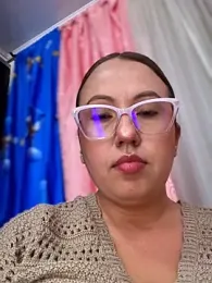 VIOLETA-25_ webcam model stream image