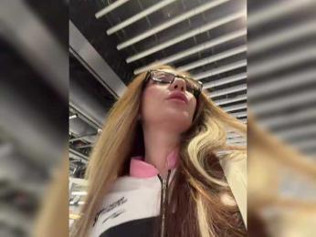 Kris_Cute webcam model stream image