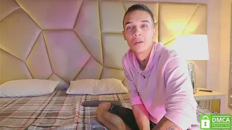 Be_curious webcam model stream image