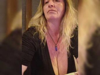 JennaDeluxe webcam bongacams model stream image