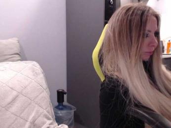 blondalina webcam model stream image