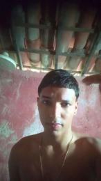 Vini18cm_novin webcam model stream image