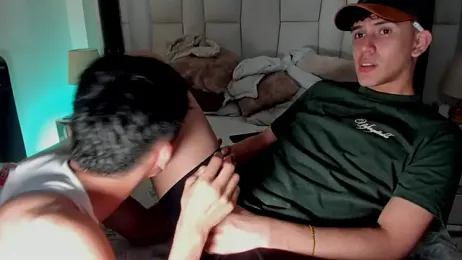 LoganTwink18 webcam model stream image