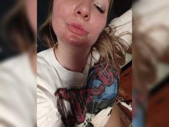 EngTeacher webcam model stream image