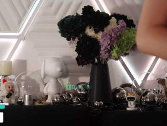 Taanni webcam bongacams model stream image