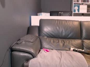 lili_bertine webcam chaturbate model stream image