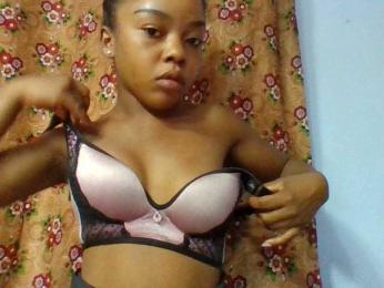 Elysa7 webcam model stream image