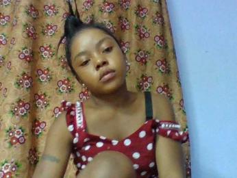 Elysa7 webcam model stream image