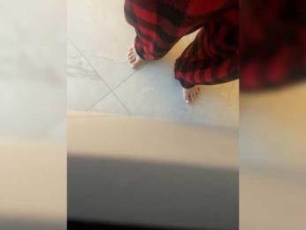 Va-len-cia webcam bongacams model stream image