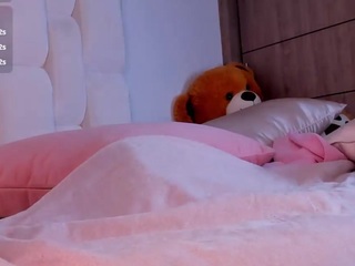 kikievega webcam model stream image