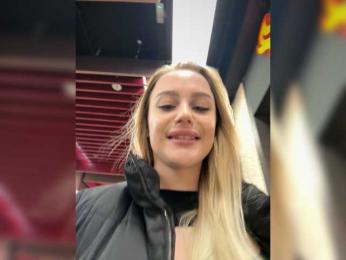 _Katrinka_ webcam model stream image