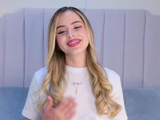 Alison Ferrer webcam model stream image