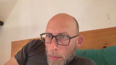 Magicogonzal webcam model stream image