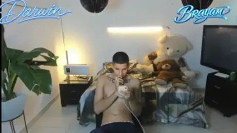 darwinandbrayann webcam model stream image