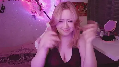 plumpy_girl webcam model stream image