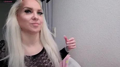 MIA-XXX webcam model stream image