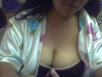 Estellah webcam model stream image