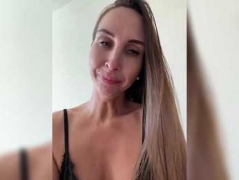 HOT_honey webcam model stream image