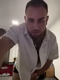 Andreiandu23 webcam model stream image