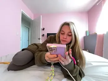 chloetease webcam stripchat model stream image