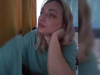 Tanysha-1 webcam bongacams model stream image