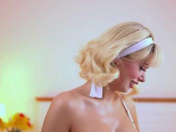 AdelineKing webcam bongacams model stream image