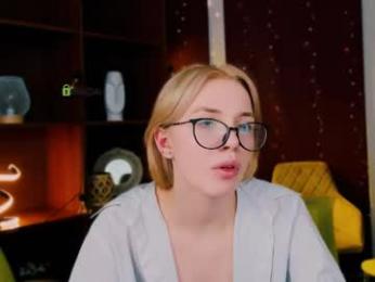 arianaa_cat webcam chaturbate model stream image