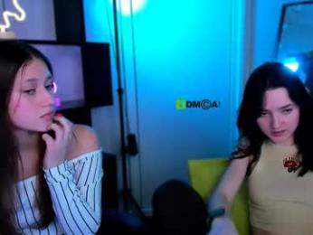 arianaa_cat webcam model stream image