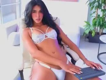 giaglowing webcam chaturbate model stream image