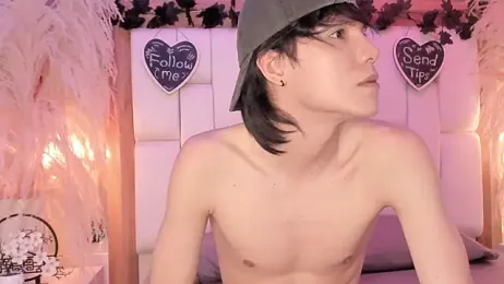 Daphne_And_Roger webcam stripchat model stream image