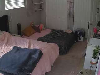 voyeurcam-house-charleys-room webcam camsoda model stream image