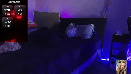 Blondiewithanass webcam model stream image