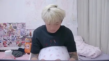 Chocolates-001 webcam model stream image