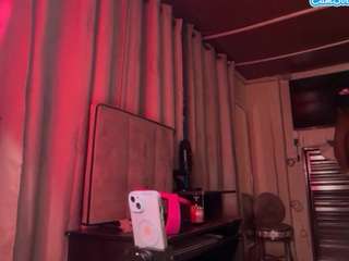 iluvsaffire-bleu webcam model stream image